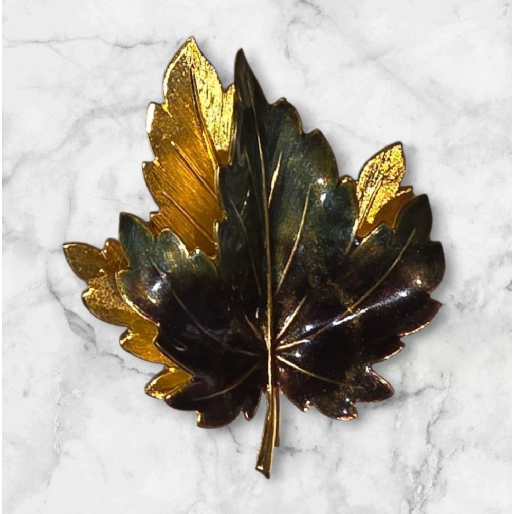 Vintage Maple Leaves 3D Layered Brooch
